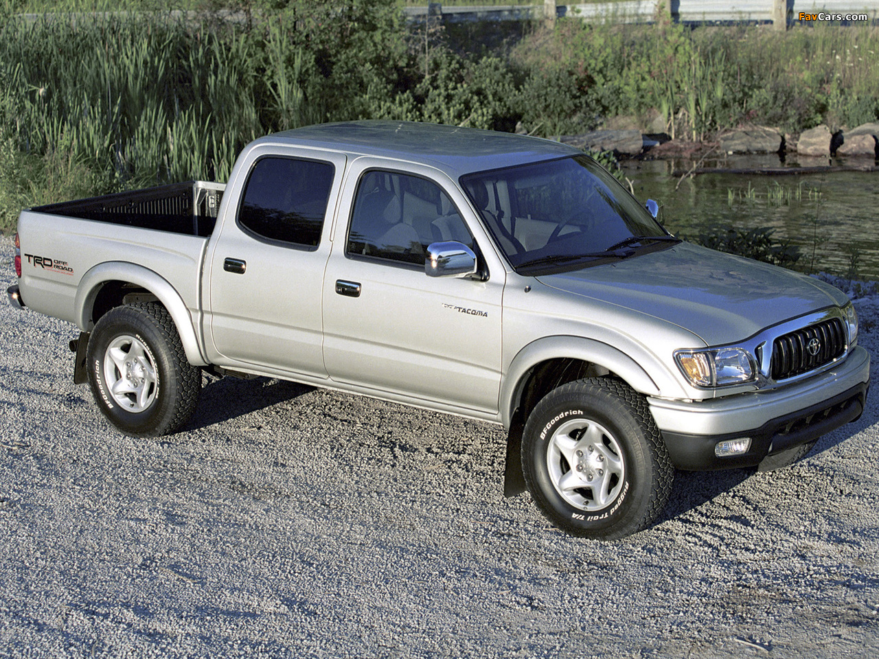 TRD Toyota Tacoma PreRunner Double Cab Off-Road Edition 2001–04 wallpapers (1280 x 960)