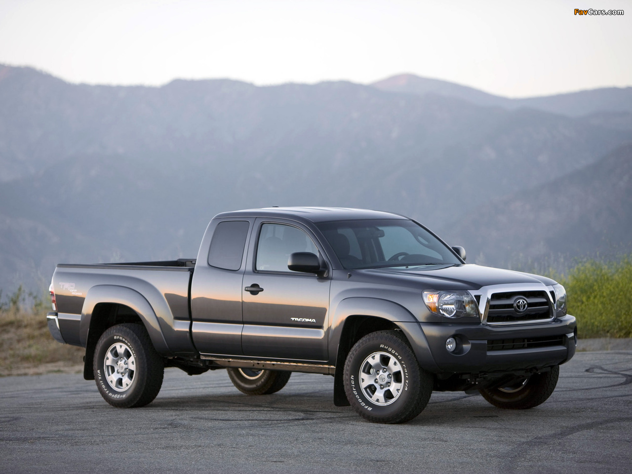 TRD Toyota Tacoma Access Cab Off-Road Edition 2005–12 wallpapers (1280 x 960)