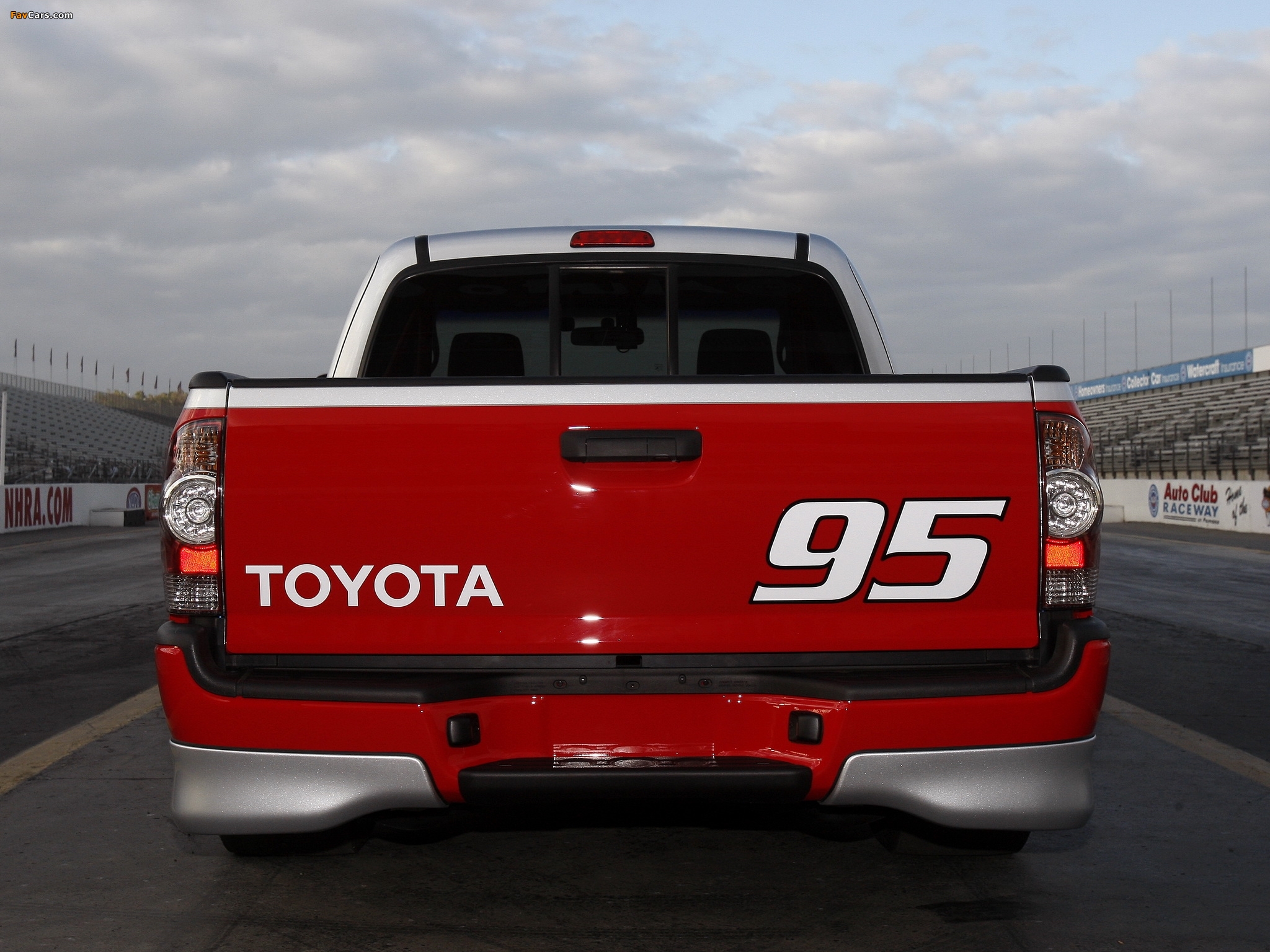 Toyota Tacoma X-Runner RTR Concept 2010 wallpapers (2048 x 1536)