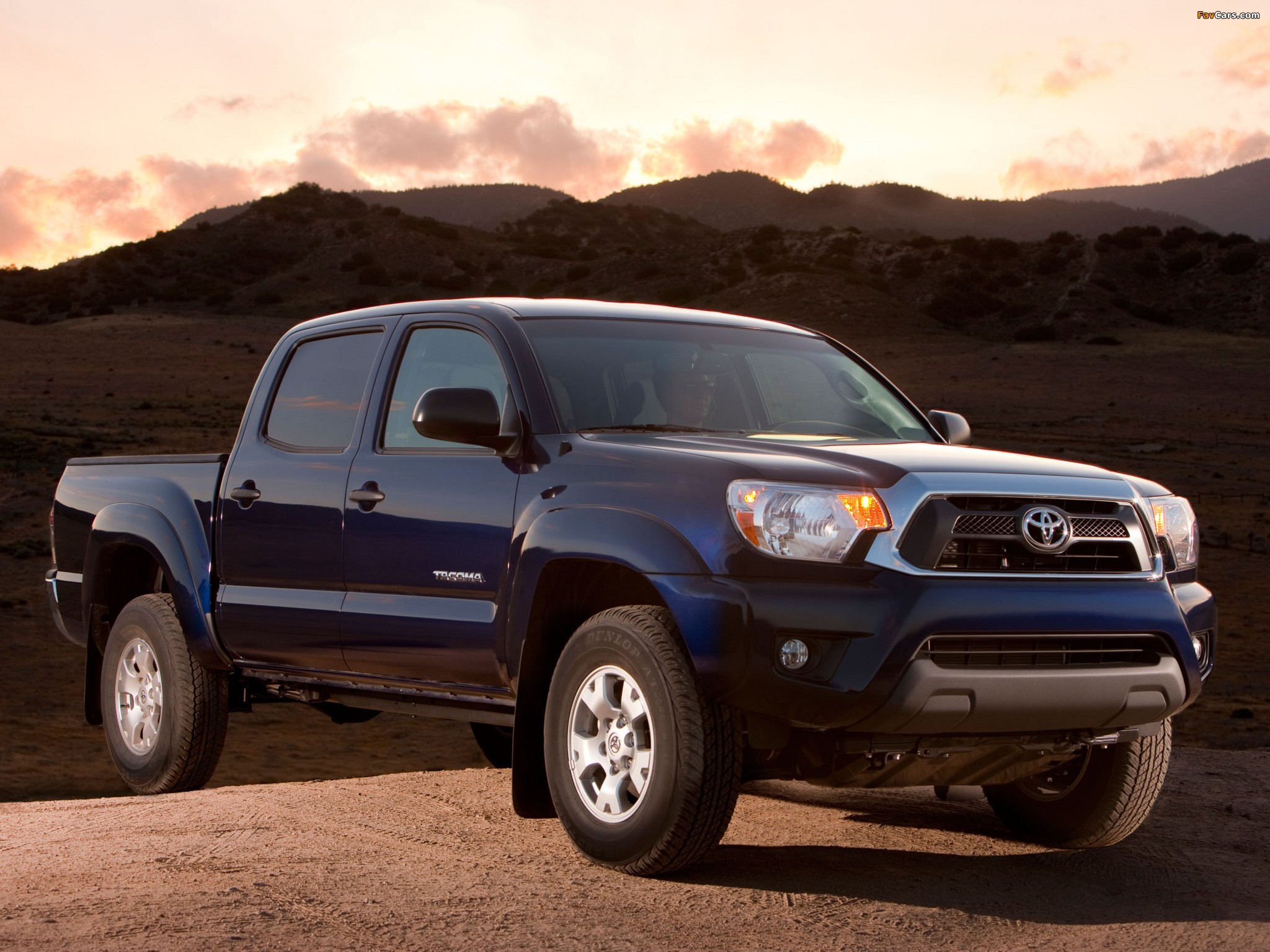 Toyota Tacoma SR5 Double Cab 2012 pictures (2048 x 1536)