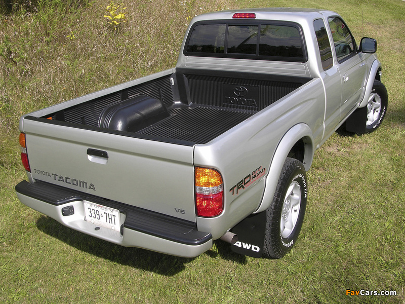 TRD Toyota Tacoma PreRunner Xtracab Off-Road Edition 2001–04 wallpapers (800 x 600)