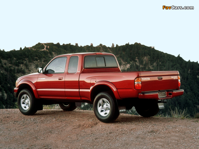 Toyota Tacoma SR5 V6 4WD Xtracab 2001–04 wallpapers (640 x 480)