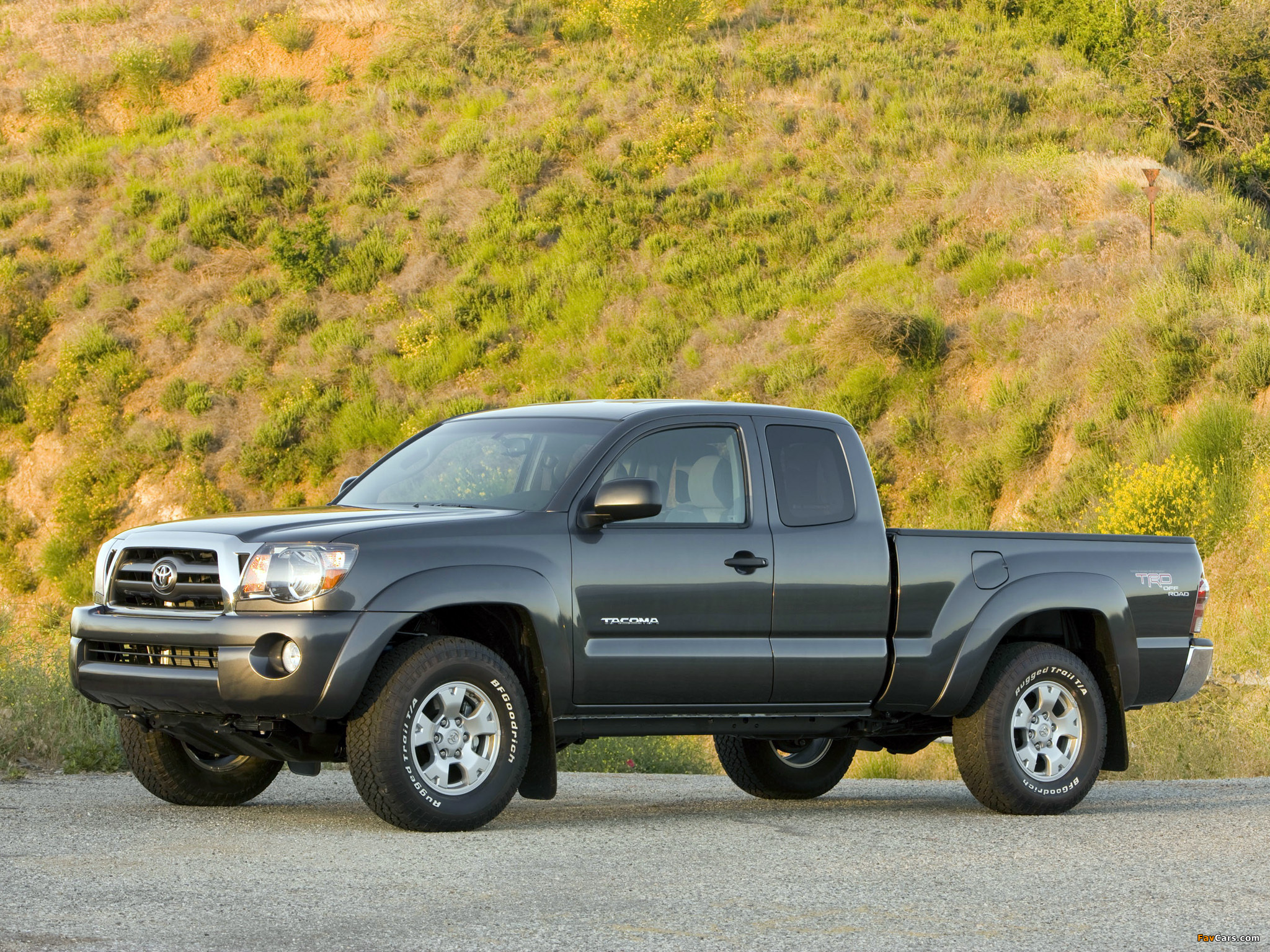 TRD Toyota Tacoma Access Cab Off-Road Edition 2005–12 wallpapers (2048 x 1536)