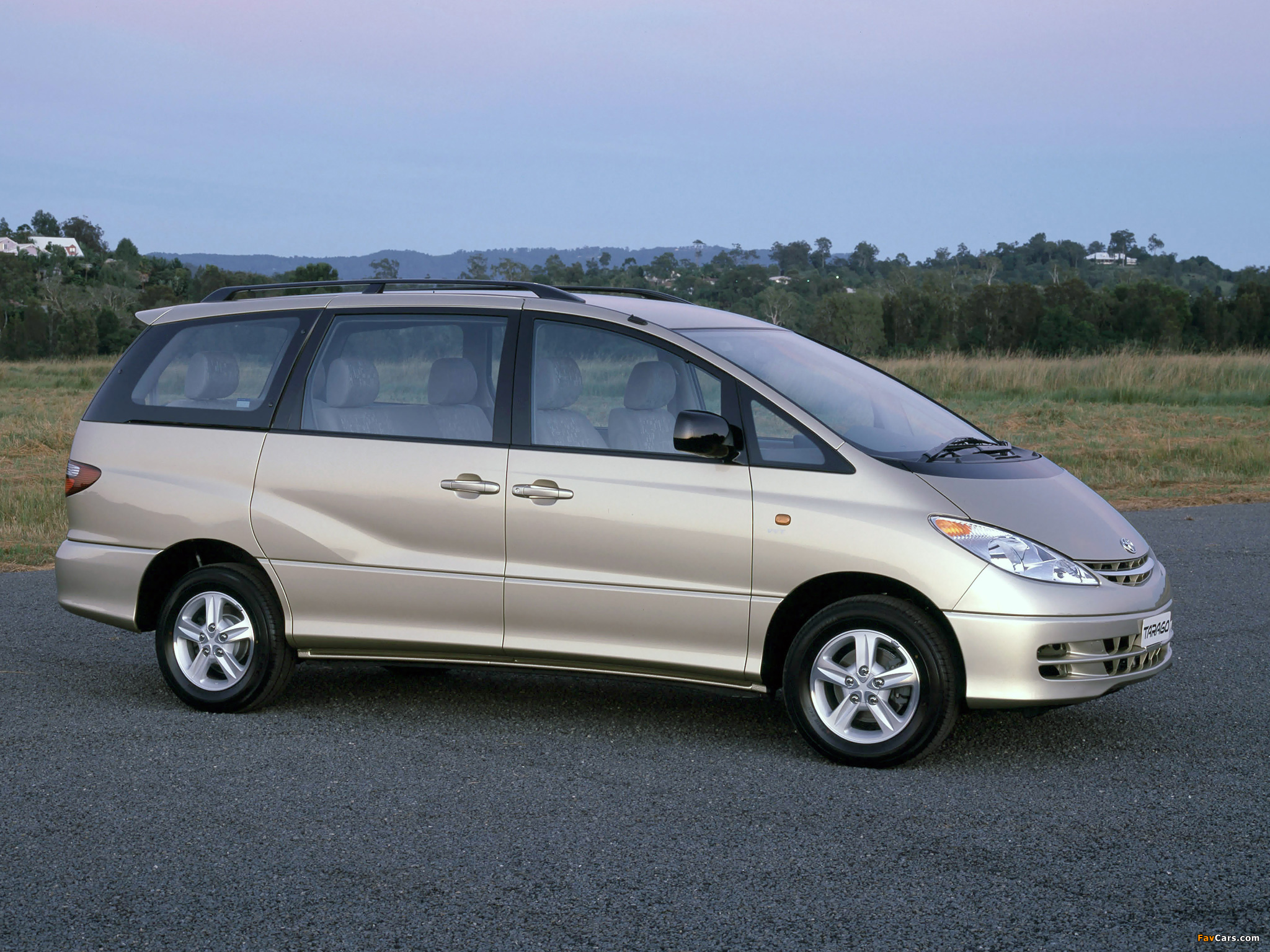 Images of Toyota Tarago 2000–03 (2048 x 1536)