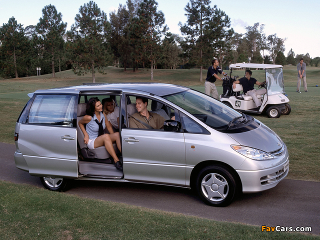 Toyota Tarago 2000–03 pictures (640 x 480)