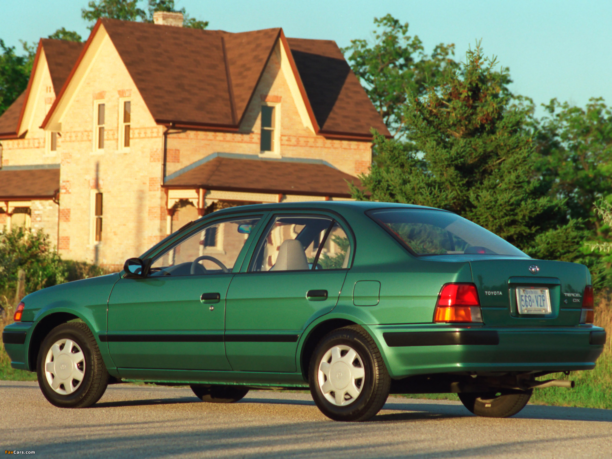 Images of Toyota Tercel Sedan US-spec 1994–98 (2048 x 1536)