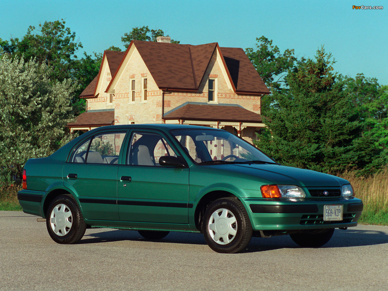 Toyota Tercel Sedan US-spec 1994–98 pictures (1280 x 960)