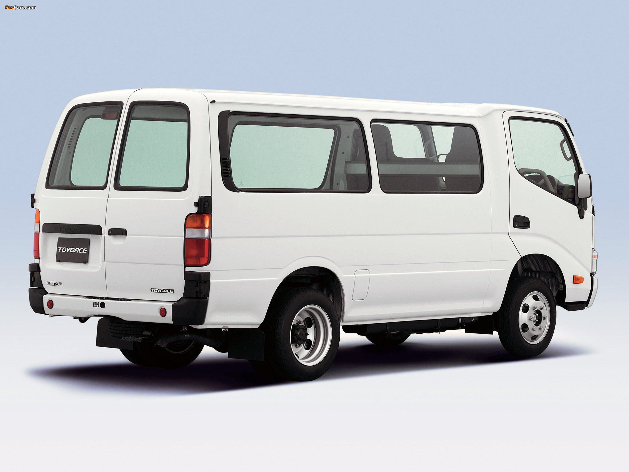 Images of Toyota Toyoace Van 2006 (2048 x 1536)
