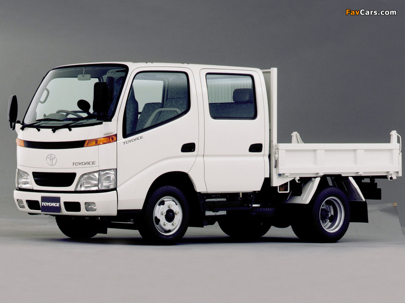 Photos of Toyota Toyoace Double Cab Tipper 1999–2002 (800 x 600)