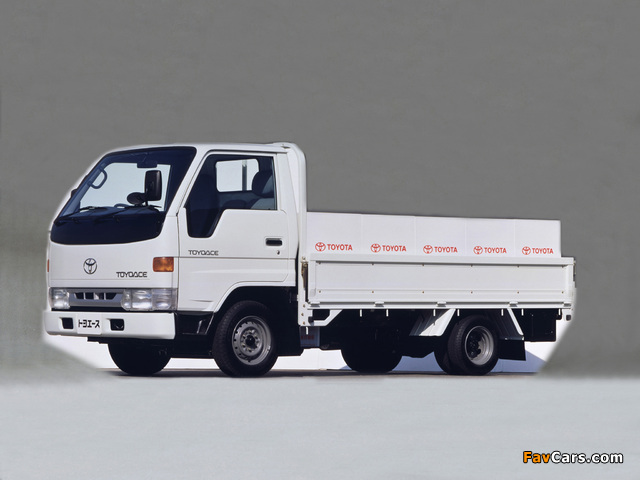 Toyota Toyoace (Y100) 1995–99 images (640 x 480)