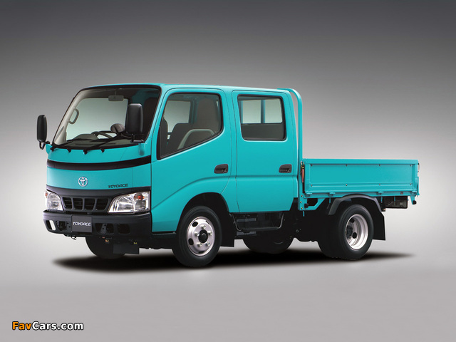 Toyota Toyoace Double Cab 2002–06 images (640 x 480)