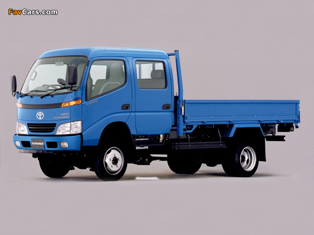 Toyota Toyoace 4WD Double Cab 1999–2002 wallpapers (640 x 480)