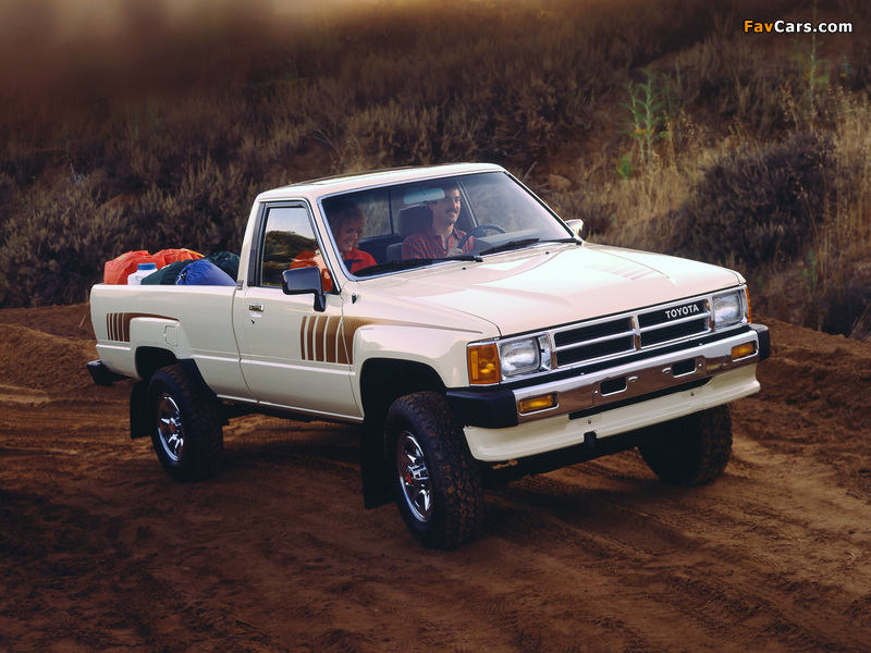 Photos of Toyota Truck Regular Cab 4WD 1986–88 (800 x 600)