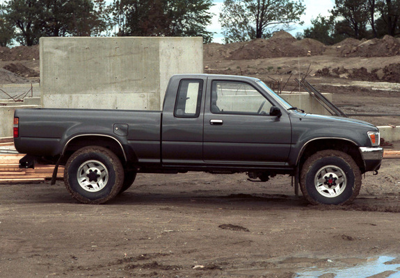 Photos of Toyota Truck Xtracab 4WD 1988–95