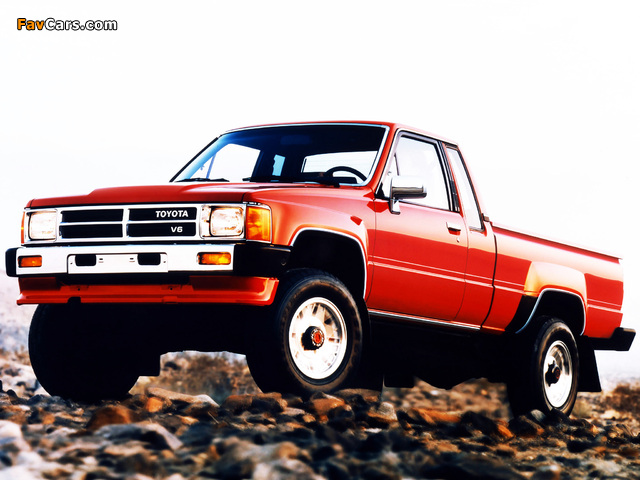 Pictures of Toyota Truck Xtracab 4WD 1986–88 (640 x 480)