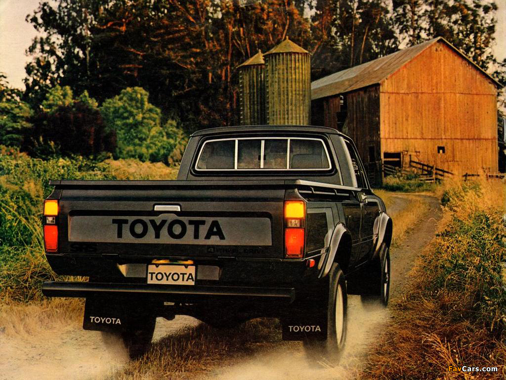 Toyota SR5 Long Sport Truck 4WD (RN48) 1982–83 pictures (1024 x 768)