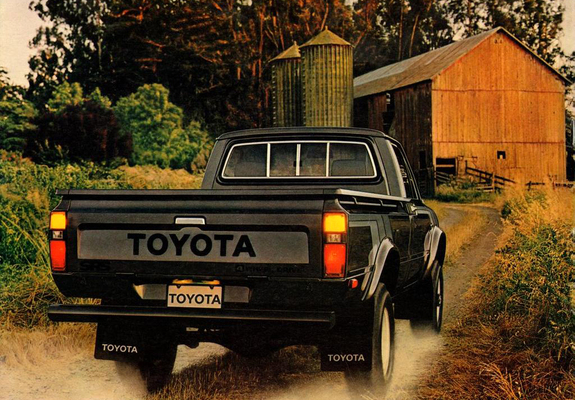 Toyota SR5 Long Sport Truck 4WD (RN48) 1982–83 pictures