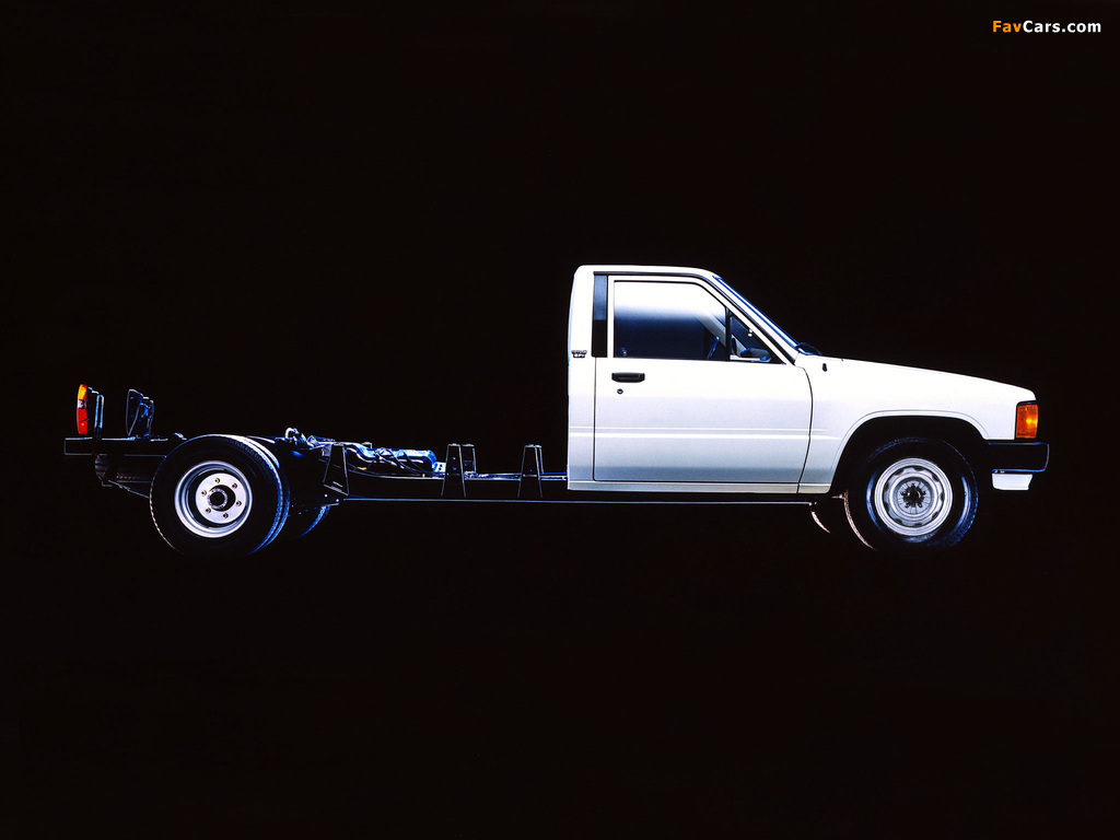 Toyota Truck Cab/Chassis 1984–88 images (1024 x 768)