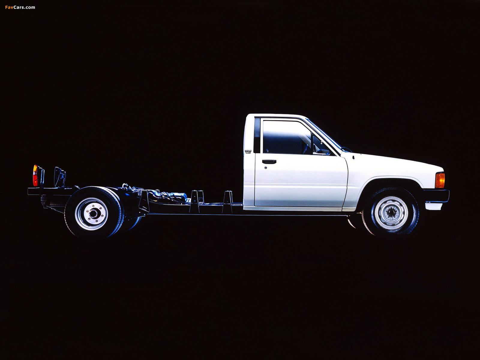 Toyota Truck Cab/Chassis 1984–88 images (1600 x 1200)