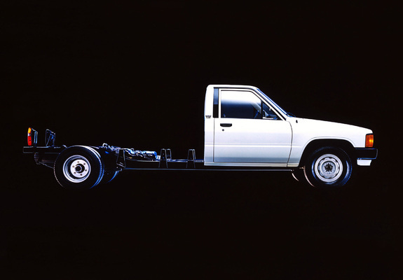 Toyota Truck Cab/Chassis 1984–88 images