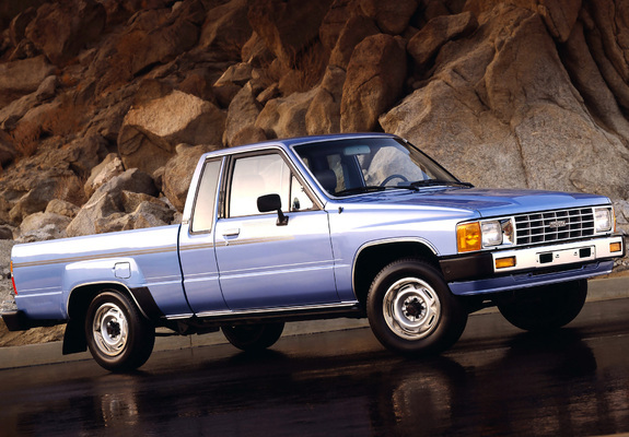 Toyota Truck Xtracab 2WD 1984–86 photos