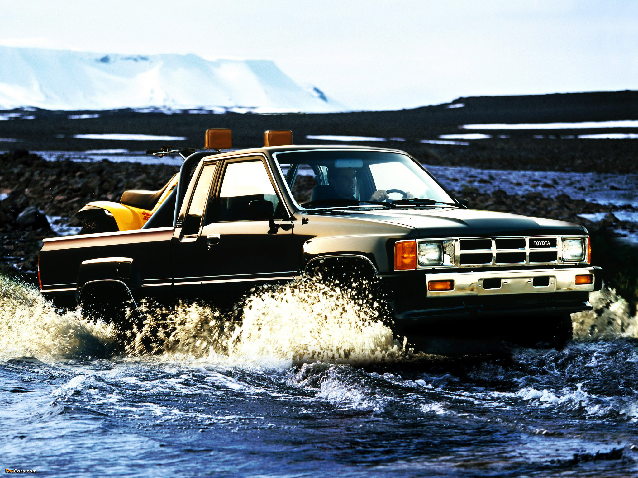 Toyota Truck Xtracab 4WD 1984–86 pictures (2048 x 1536)