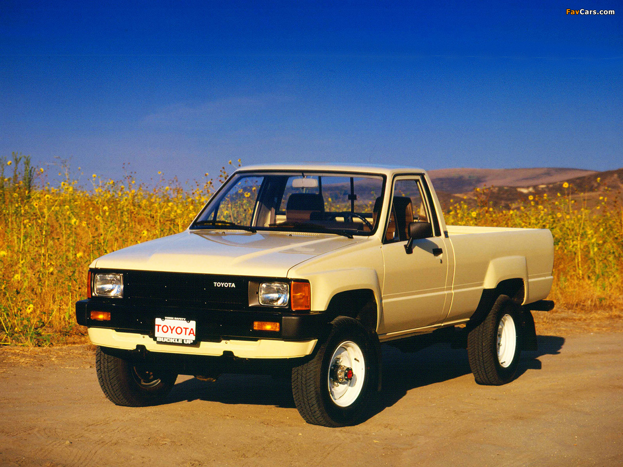 Toyota Truck Regular Cab 4WD 1984–86 pictures (1280 x 960)