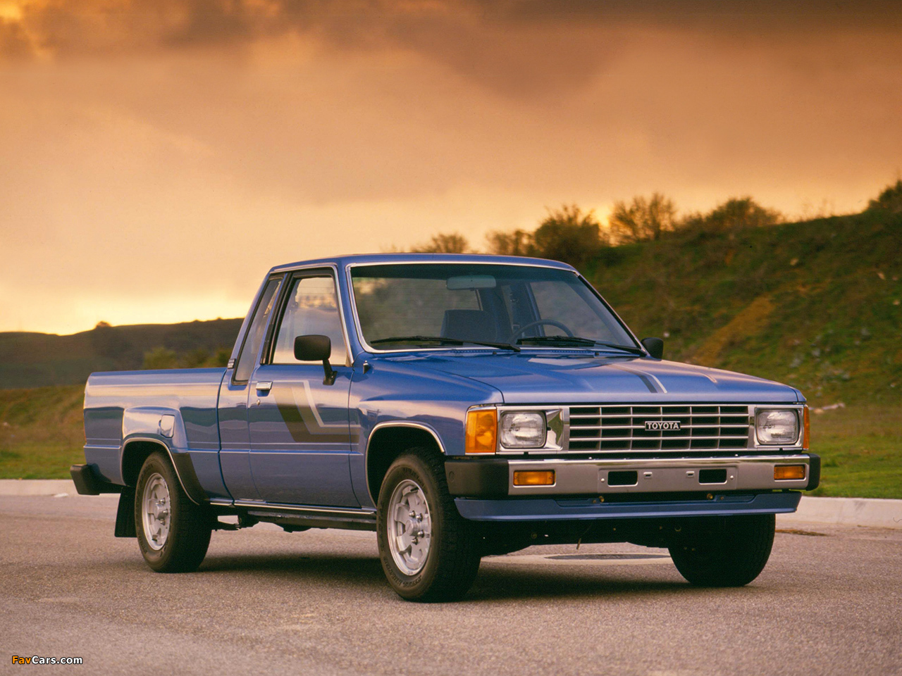 Toyota Truck Xtracab 2WD 1984–86 wallpapers (1280 x 960)