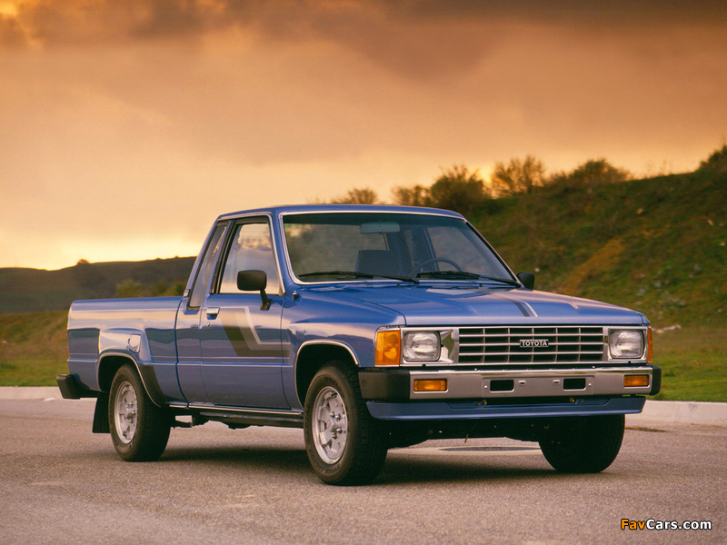 Toyota Truck Xtracab 2WD 1984–86 wallpapers (800 x 600)