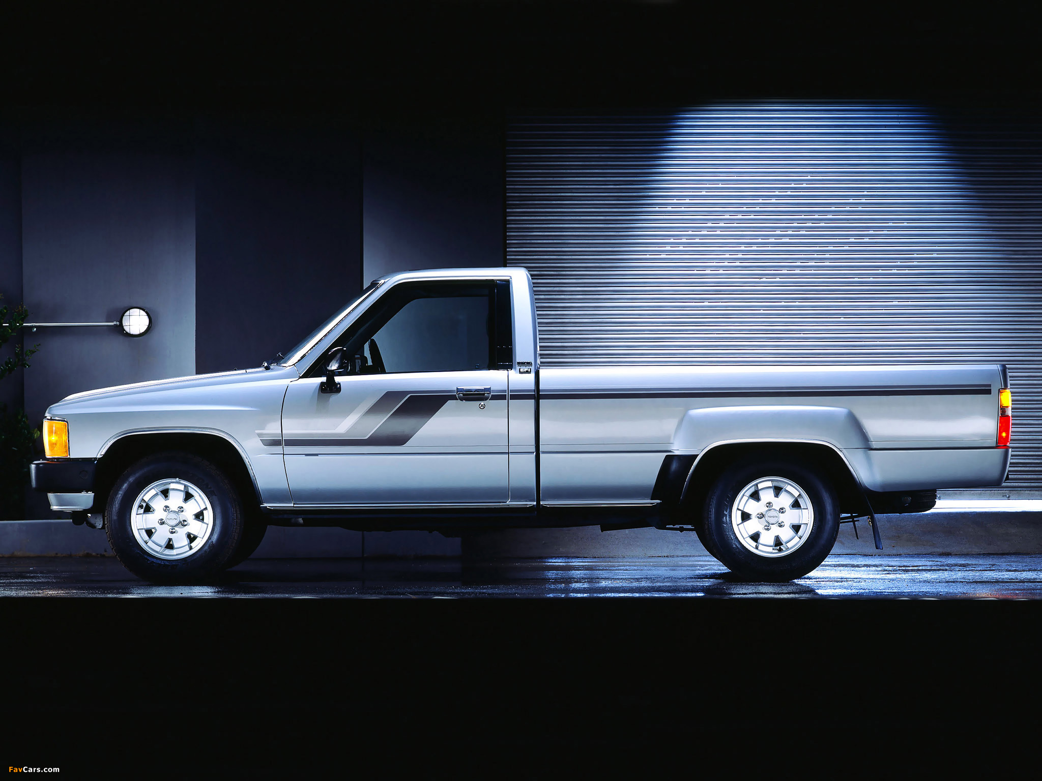 Toyota Truck SR5 Long Bed Sport 2WD 1986–88 images (2048 x 1536)