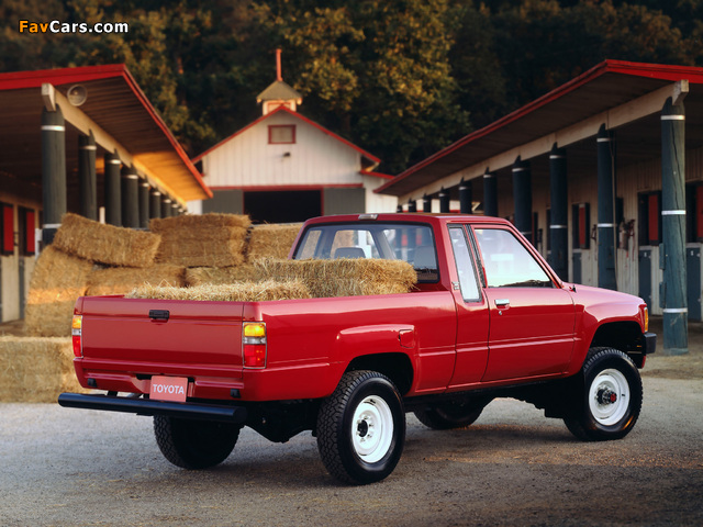 Toyota Truck Xtracab 4WD 1984–86 wallpapers (640 x 480)