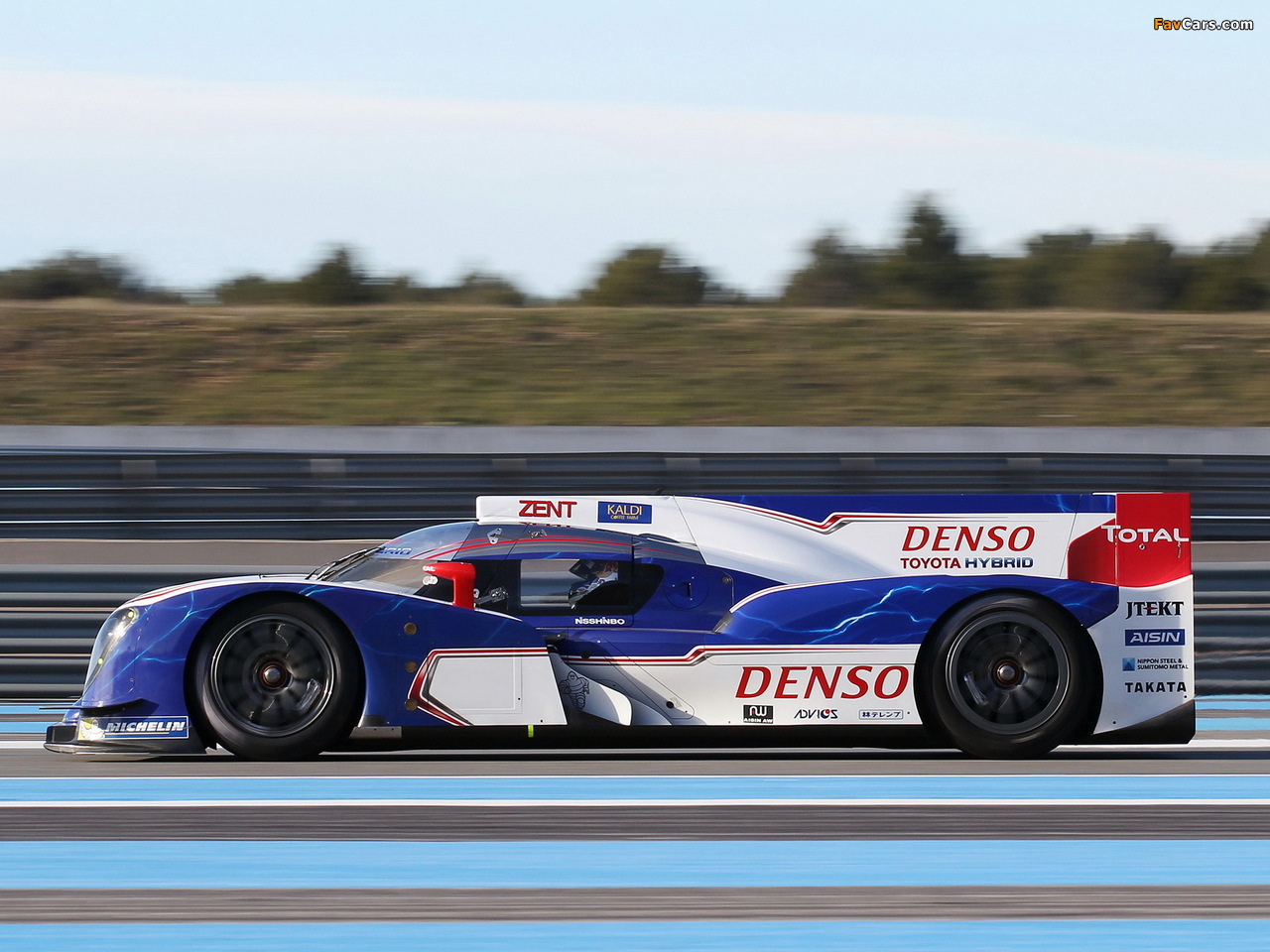 Images of Toyota TS030 Hybrid 2012 (1280 x 960)
