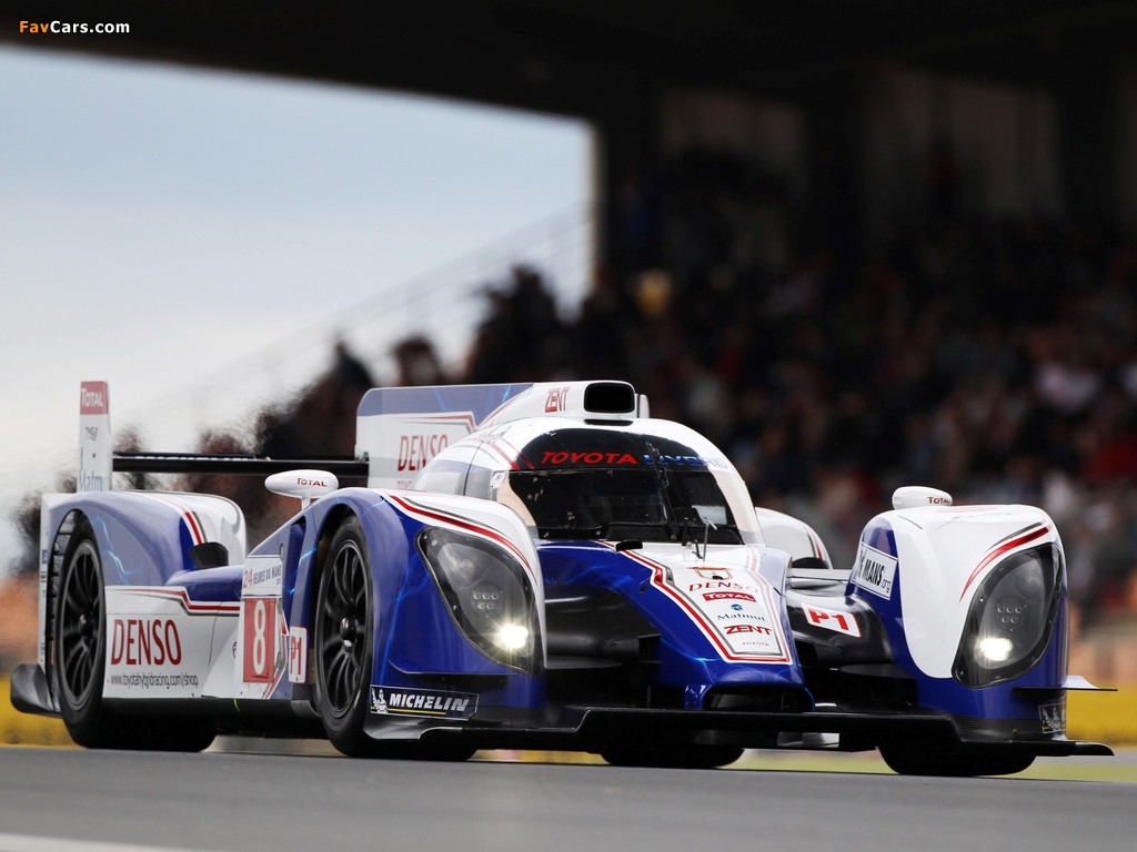 Images of Toyota TS030 Hybrid 2012 (1024 x 768)