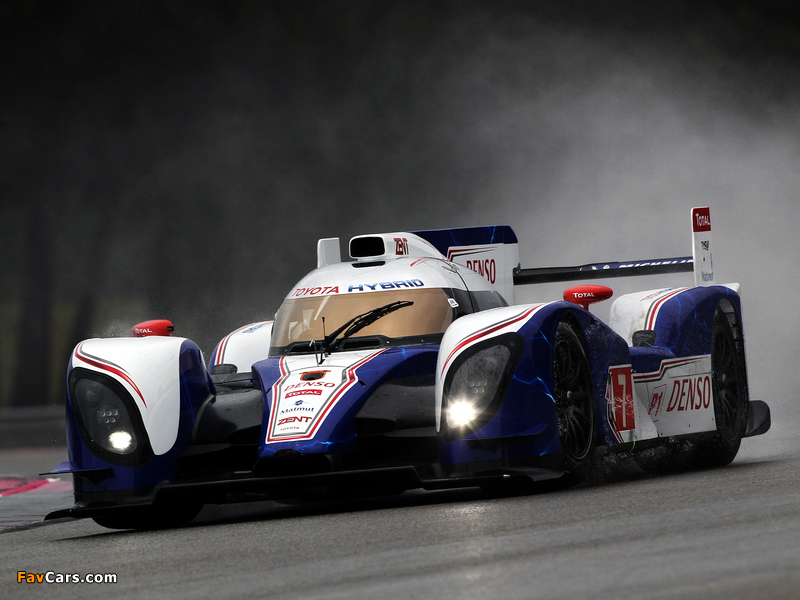 Pictures of Toyota TS030 Hybrid 2012 (800 x 600)