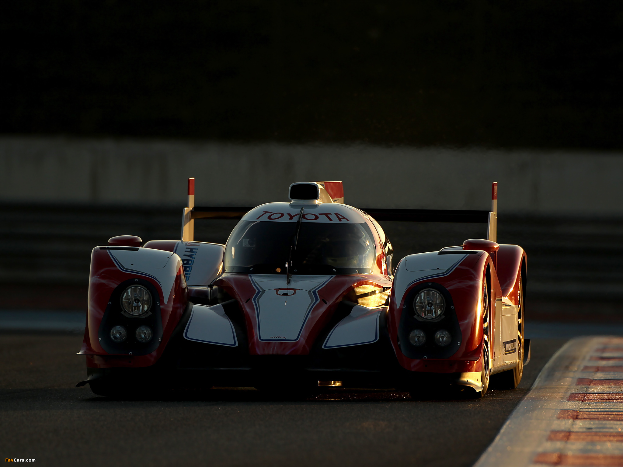 Pictures of Toyota TS030 Hybrid Test Car 2012 (2048 x 1536)