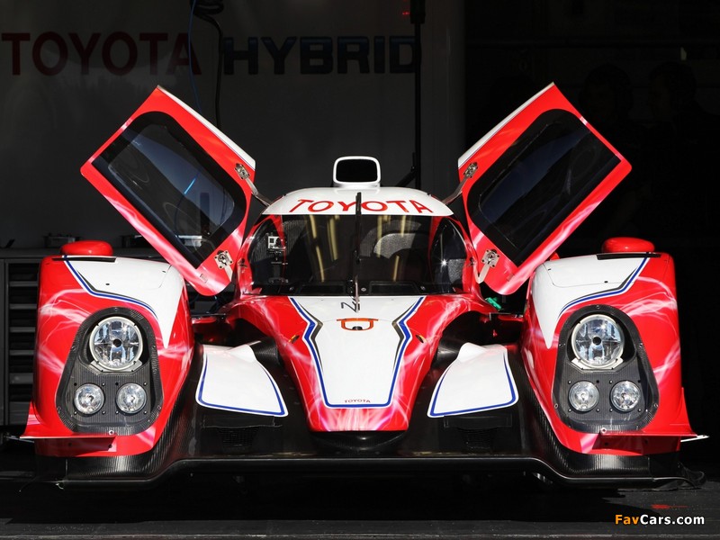 Toyota TS030 Hybrid Test Car 2012 photos (800 x 600)