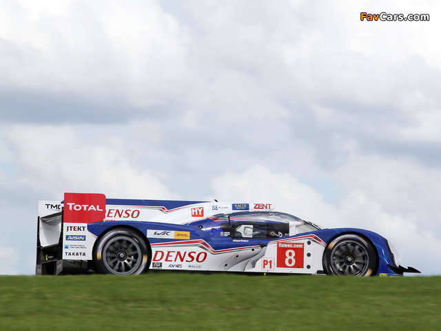 Toyota TS030 Hybrid 2013 images (640 x 480)