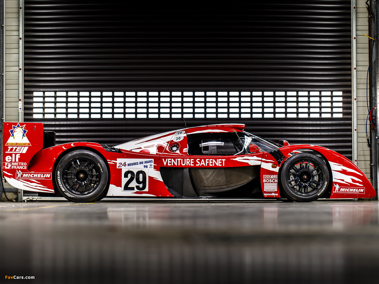 Toyota GT-One Race Version (TS020) 1998–99 wallpapers (1280 x 960)
