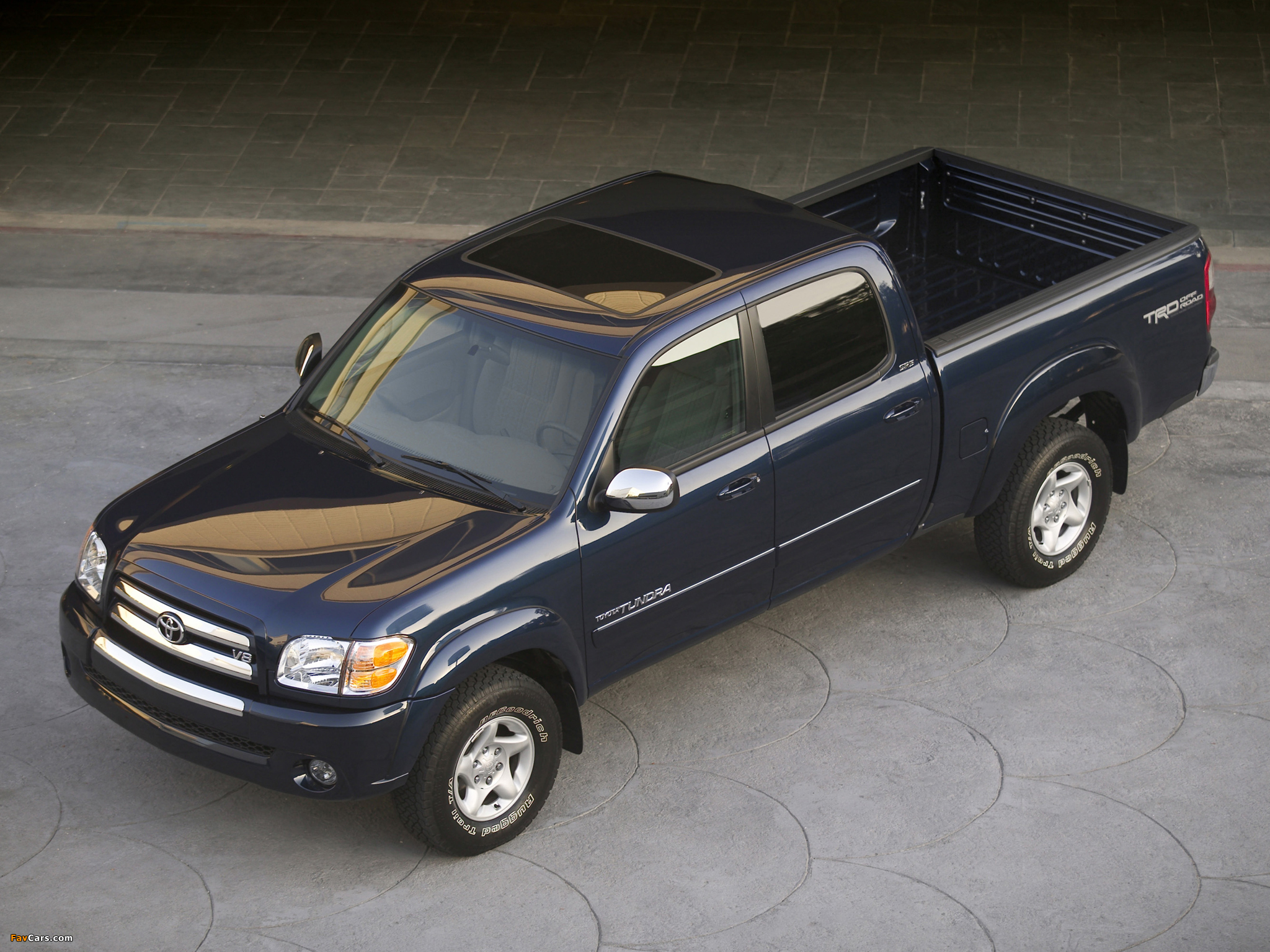 Images of TRD Toyota Tundra Double Cab SR5 Off-Road Edition 2003–06 (2048 x 1536)