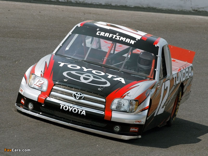 Images of Toyota Tundra NASCAR Craftsman Series Truck 2004–06 (800 x 600)