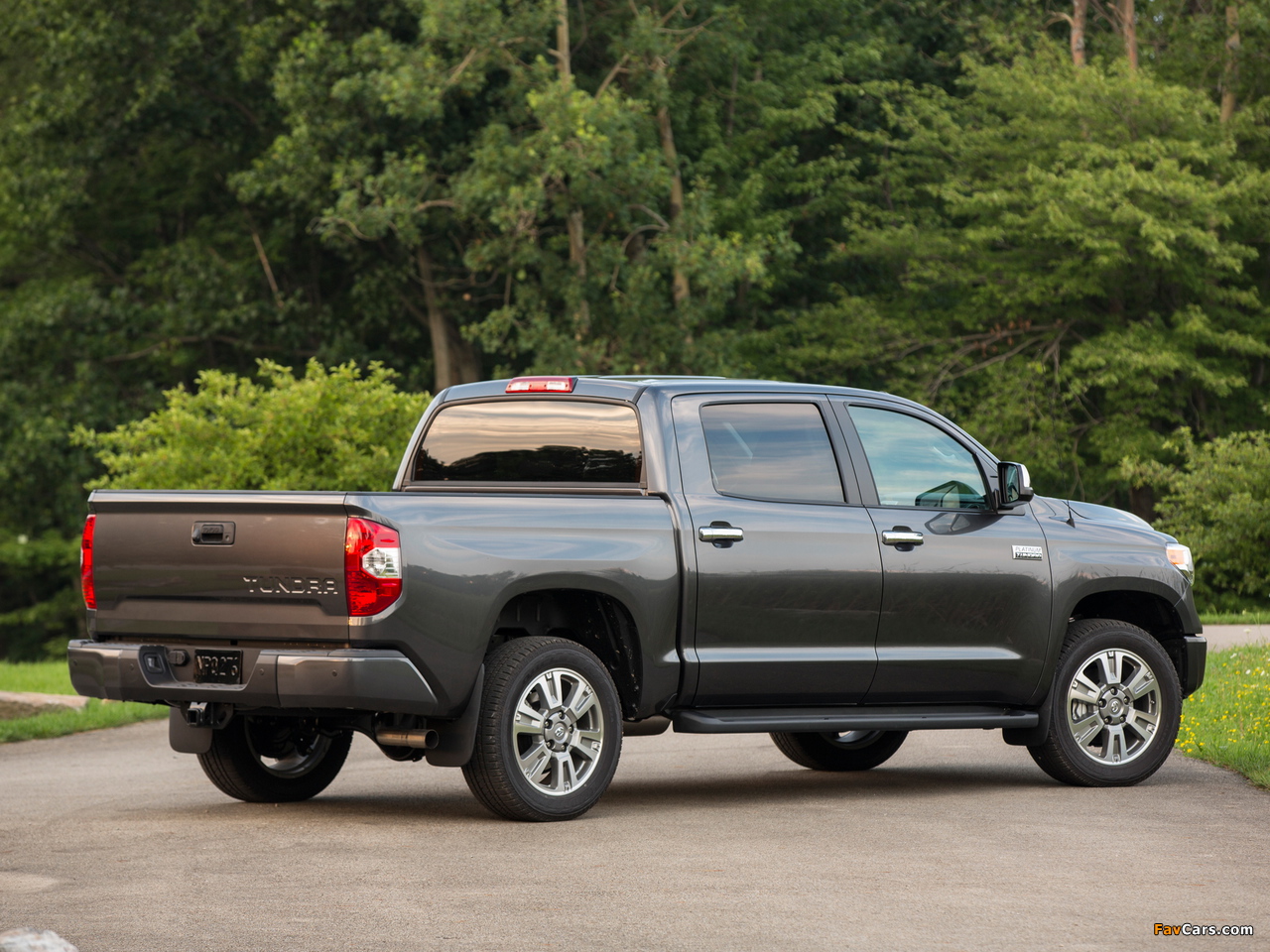 Images of Toyota Tundra CrewMax Platinum Package 2013 (1280 x 960)