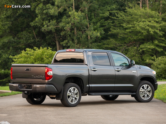 Images of Toyota Tundra CrewMax Platinum Package 2013 (640 x 480)