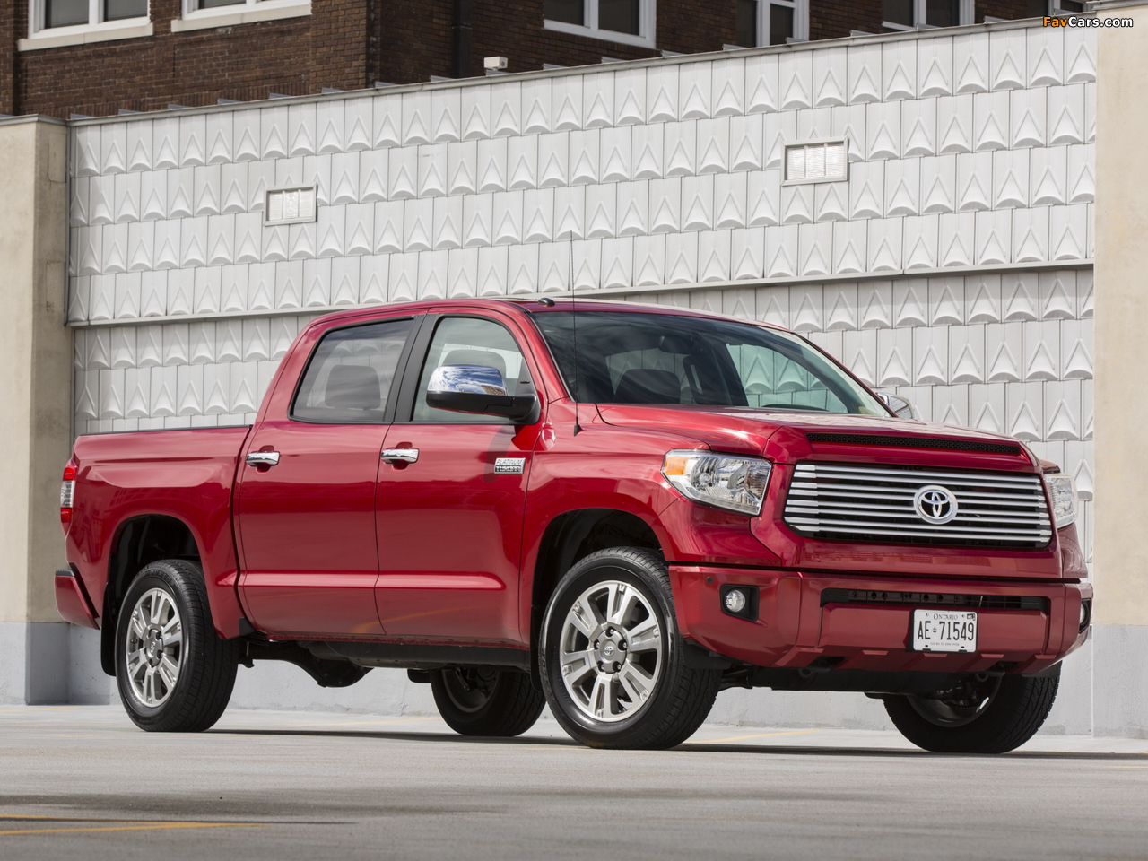 Images of Toyota Tundra CrewMax Platinum Package 2013 (1280 x 960)