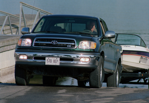 Photos of Toyota Tundra Access Cab SR5 1999–2002