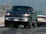 Photos of Toyota Tundra Access Cab SR5 1999–2002