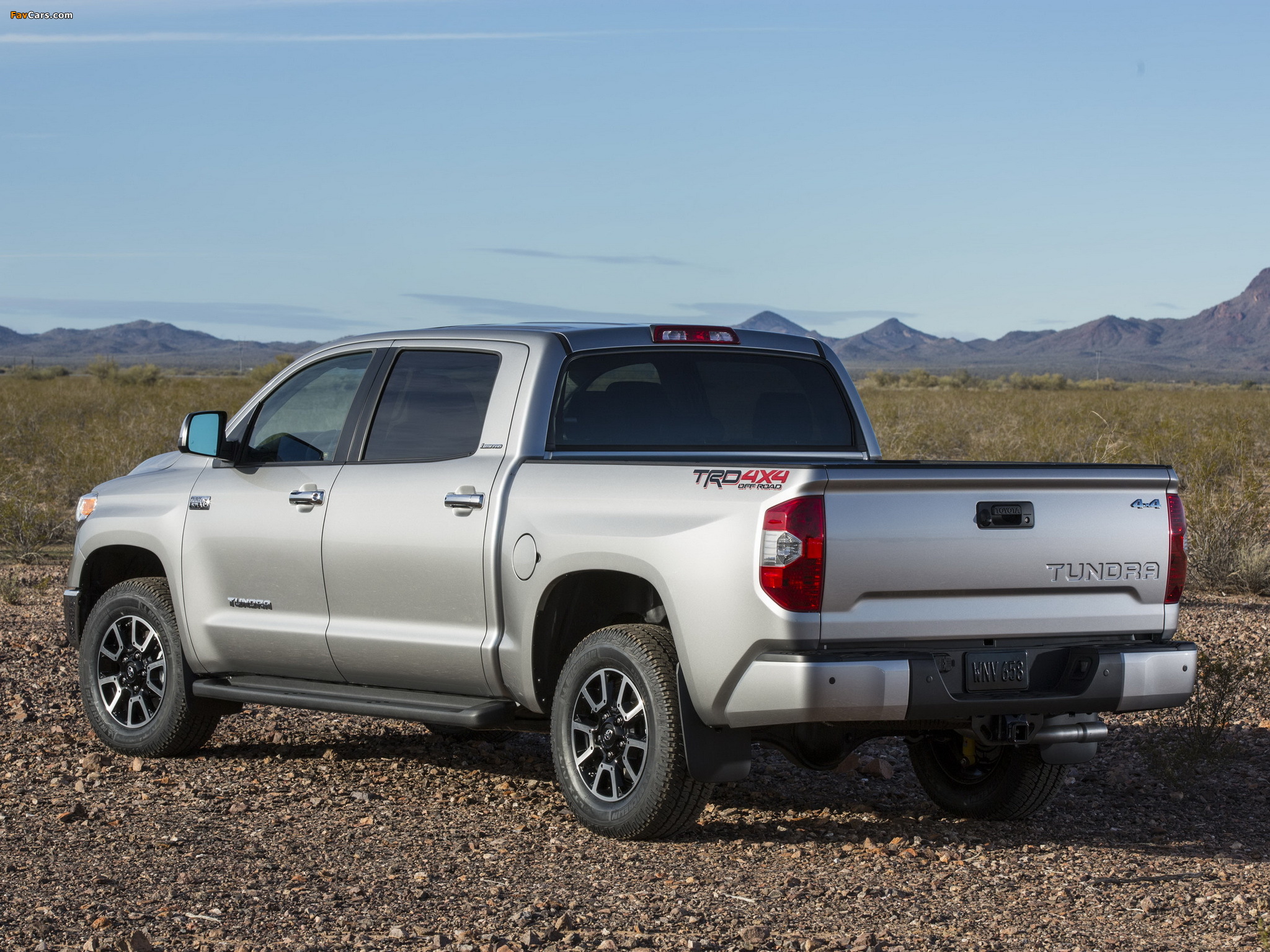 Photos of TRD Toyota Tundra CrewMax Limited 2013 (2048 x 1536)