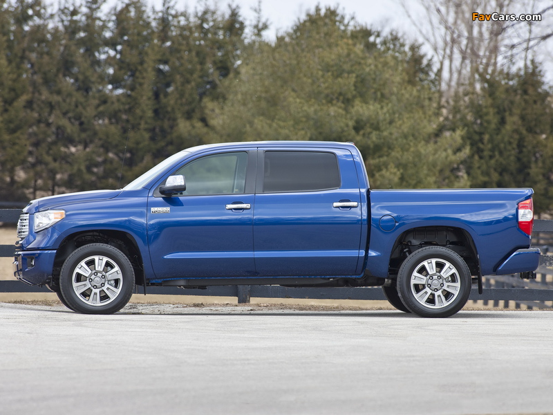 Photos of Toyota Tundra CrewMax Platinum Package 2013 (800 x 600)