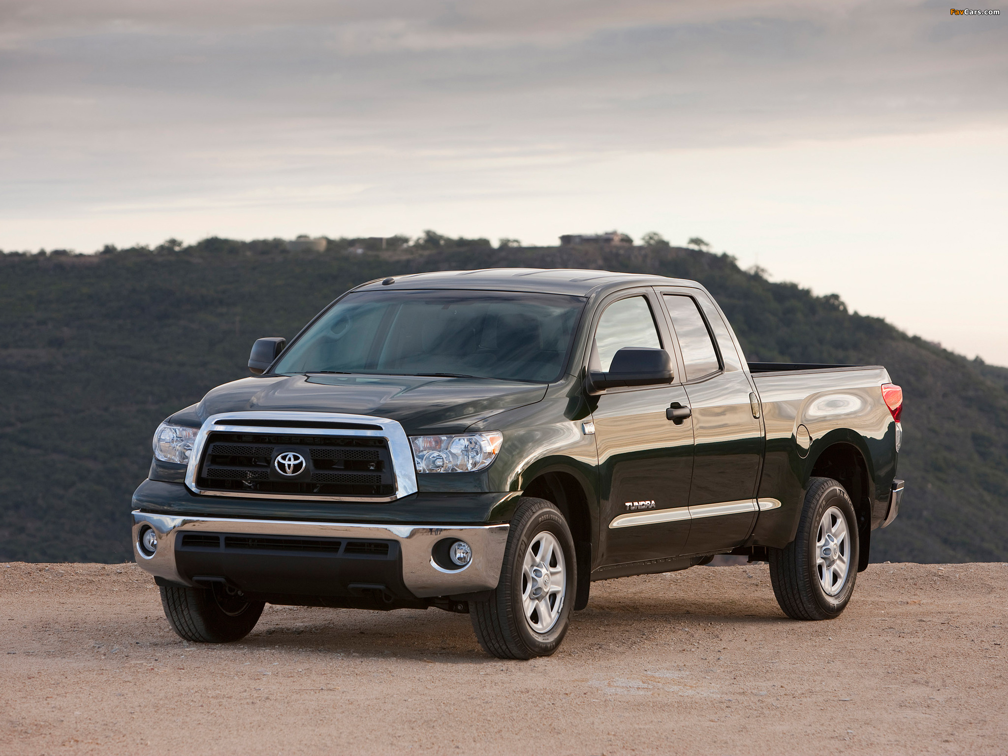 Pictures of Toyota Tundra Double Cab 2009–13 (2048 x 1536)