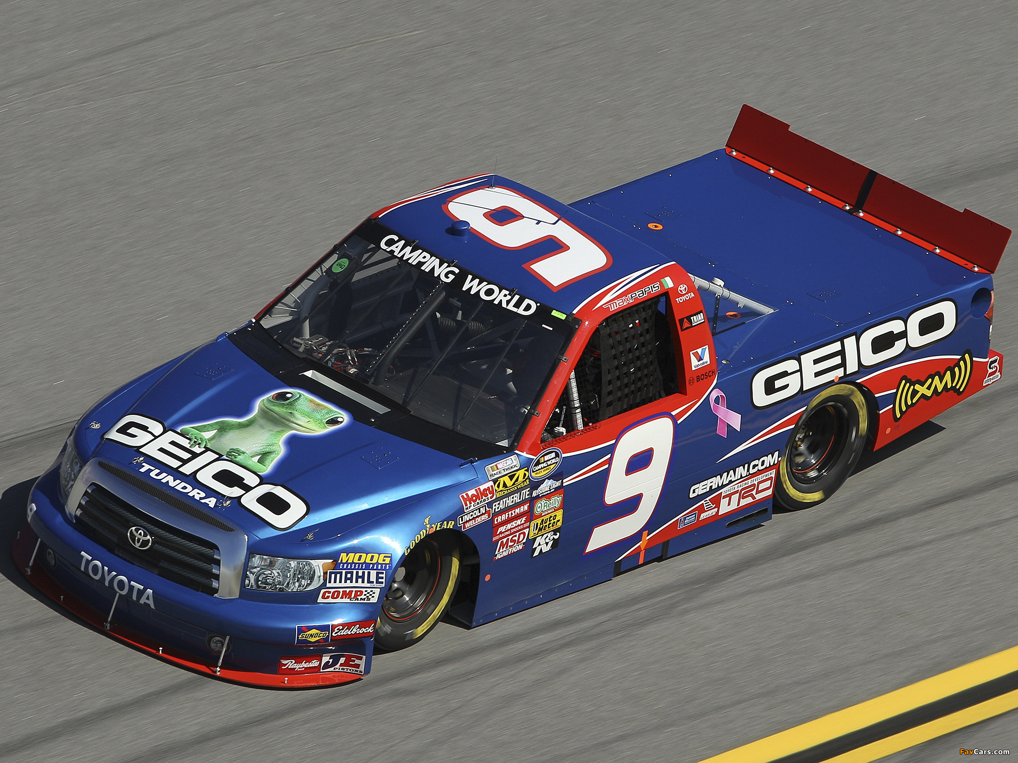 Pictures of Toyota Tundra NASCAR Camping World Series Truck 2009 (2048 x 1536)