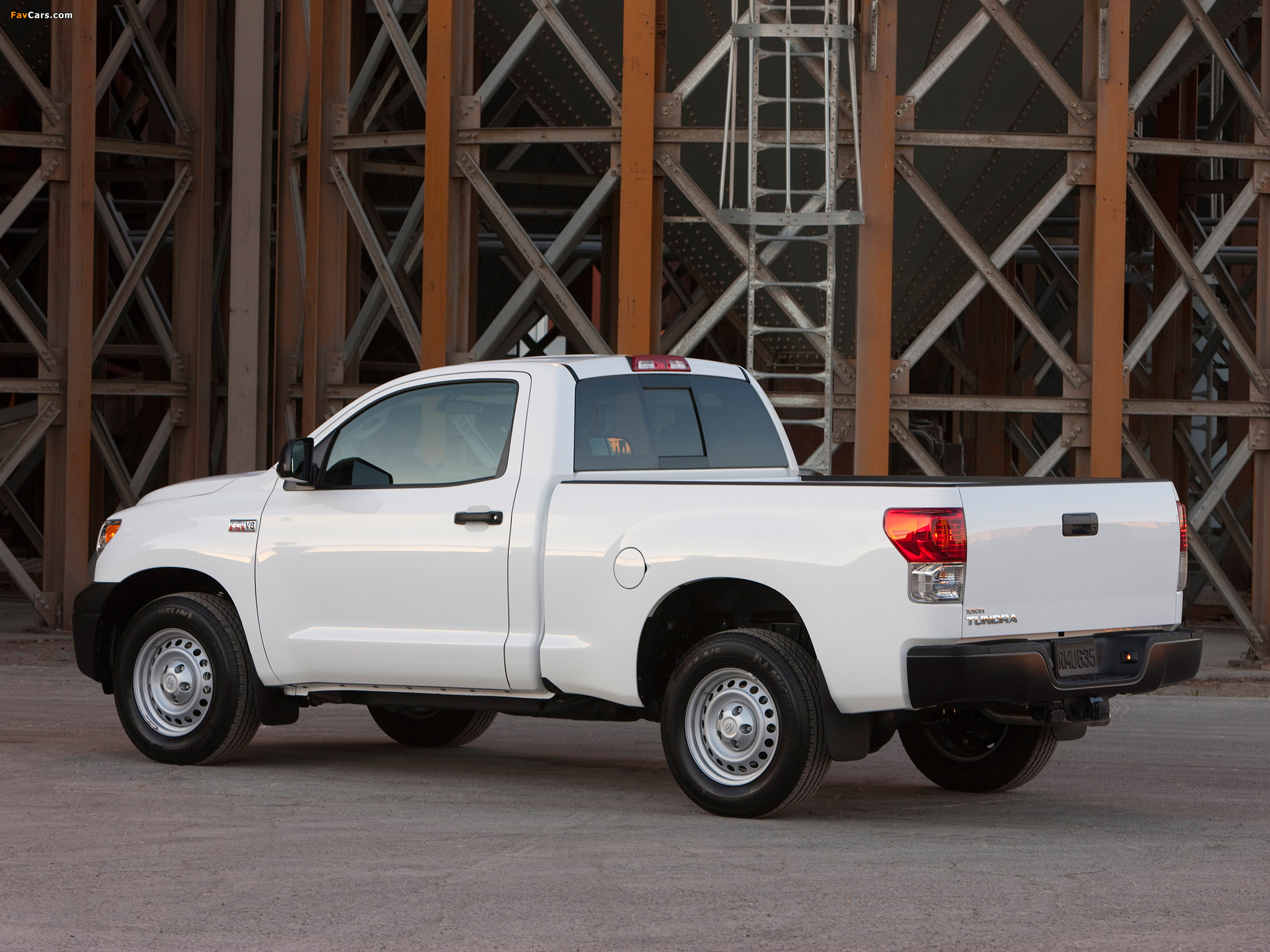 Pictures of Toyota Tundra Regular Cab Work Truck Package 2009–13 (2048 x 1536)